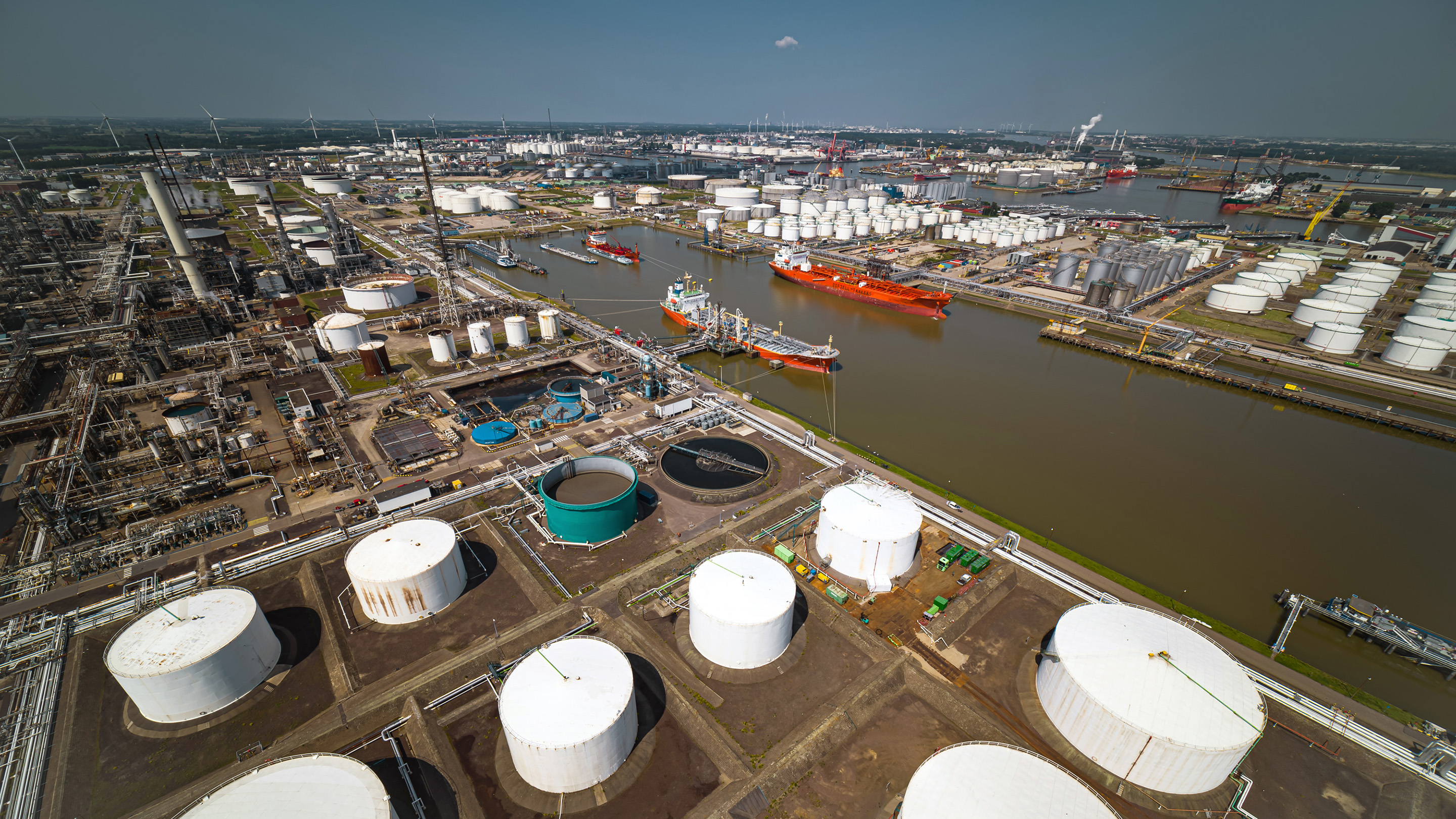 ExxonMobil in Rotterdam