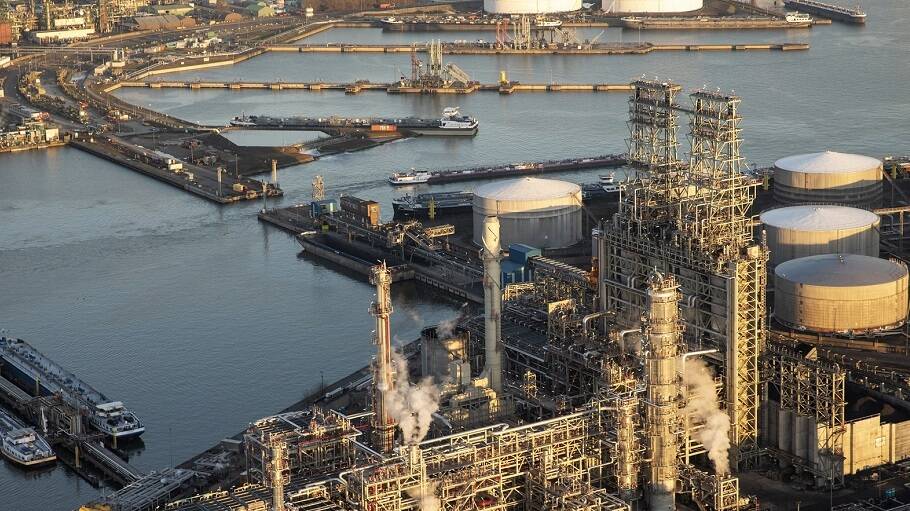 The impact of ExxonMobil on the economy and the community of Antwerp