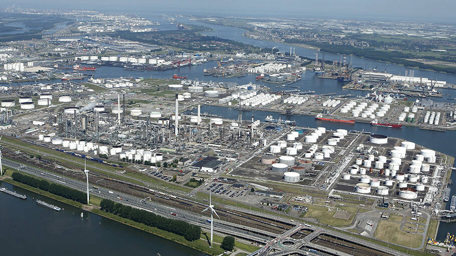 De impact van ExxonMobil op de economie en de bewoners van Rotterdam